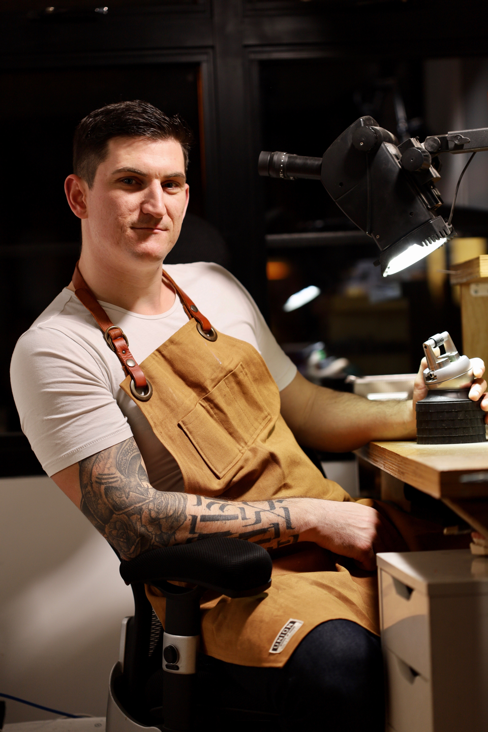 Precision diamond setting close-up